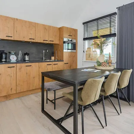 Awesome In With Kitchen Holiday home