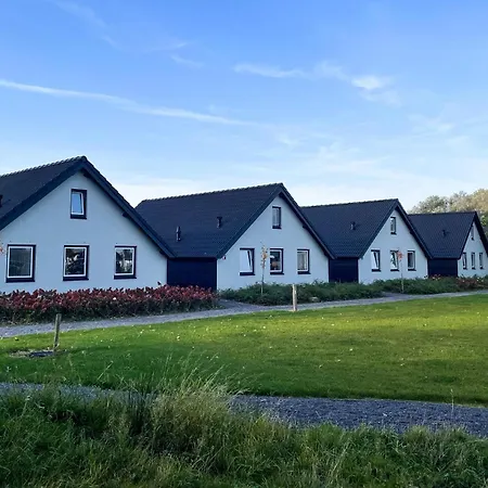 Awesome In With Kitchen Holiday home *