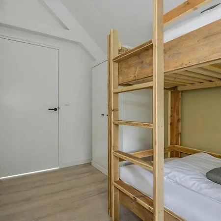 Awesome In With Kitchen Holiday home